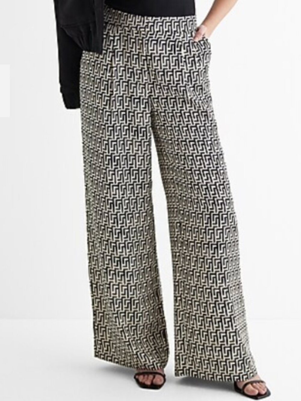 Express Stylist Women's Geometric Print Cropped Pants Size L